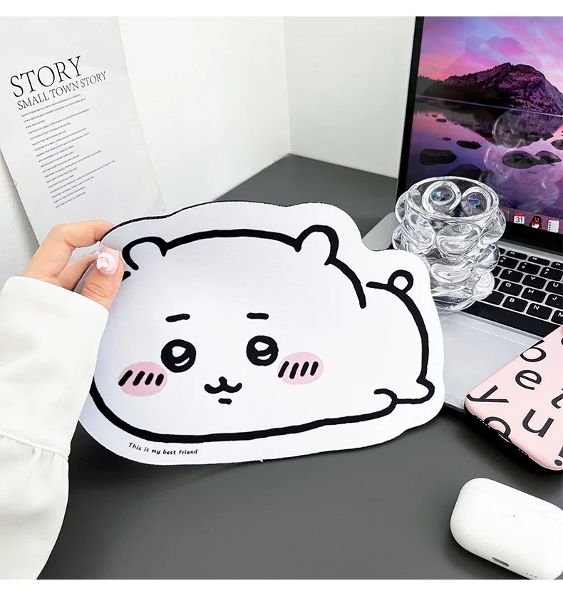 Chiikawa Cartoon Jiyi Usagi Ha - Leather Desk Pad review and price